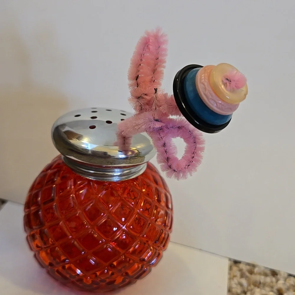 2 Avon Ruby Red Powder Shakers